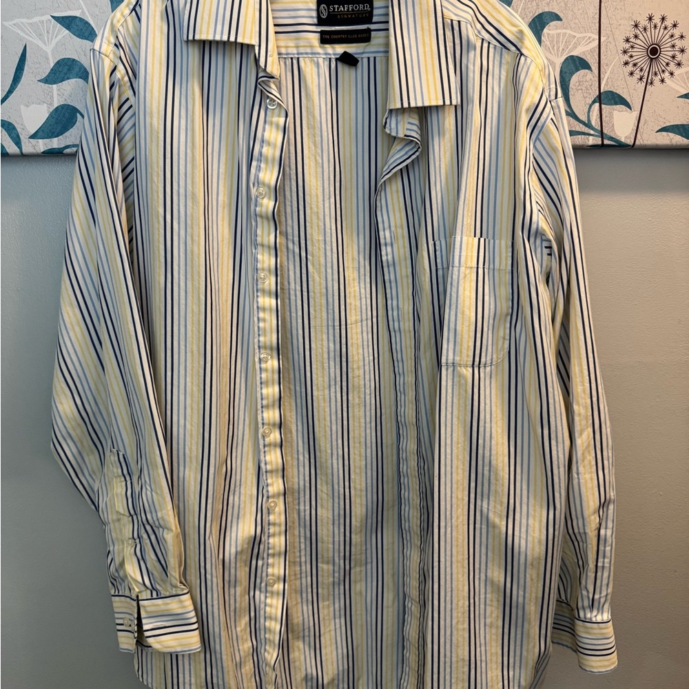 Men’s Stafford Striped Dress Shirt  Sz 16 1/2 34/35 classic fit